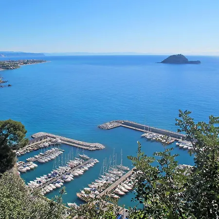 Tatil Evi Terrazza Con Glicine By Interhome