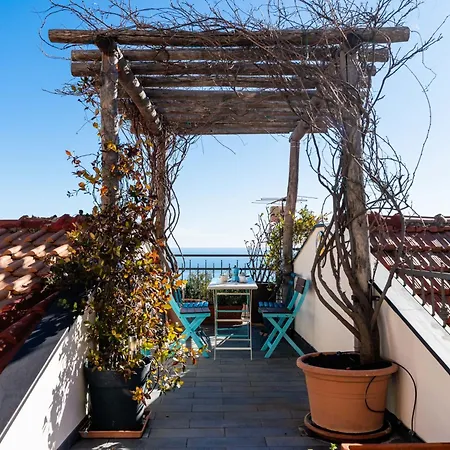 Feriehus Terrazza Con Glicine By Interhome