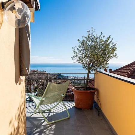 Terrazza Con Glicine By Interhome בית נופש אלסיו