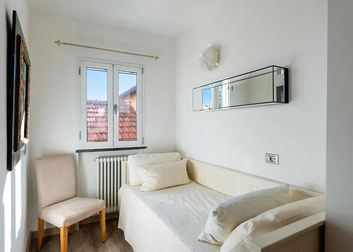 Terrazza Con Glicine By Interhome Hébergement de vacances *