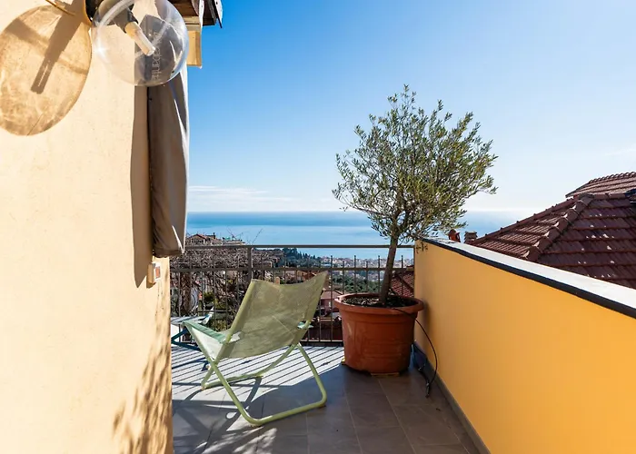 Terrazza Con Glicine By Interhome Hébergement de vacances Alassio